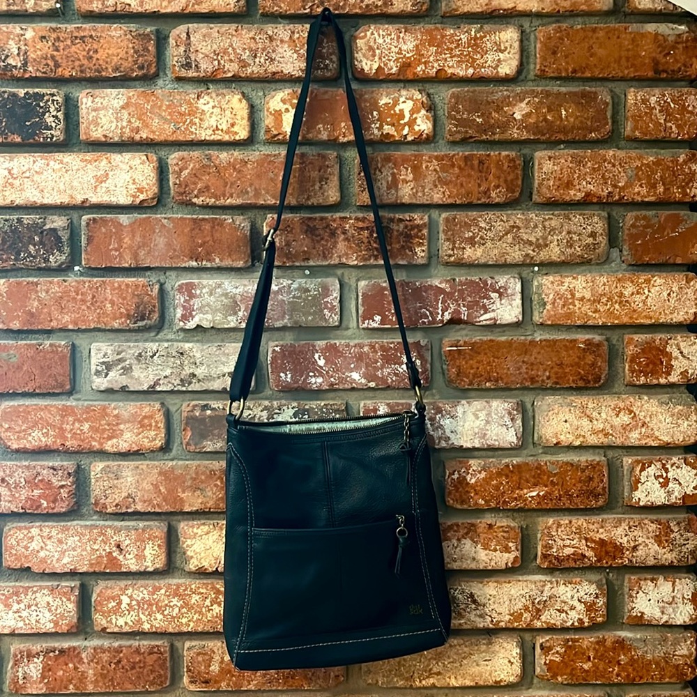 Black purse/shoulder bag leather